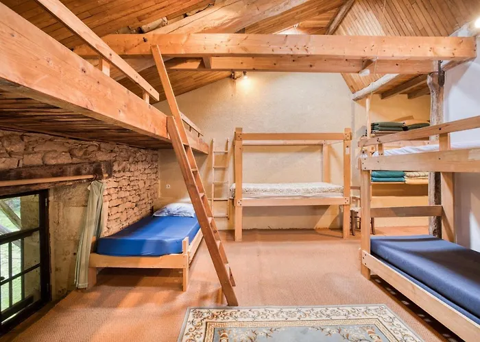 Casa vacanze Grande Maison Confortable à Gavaudun